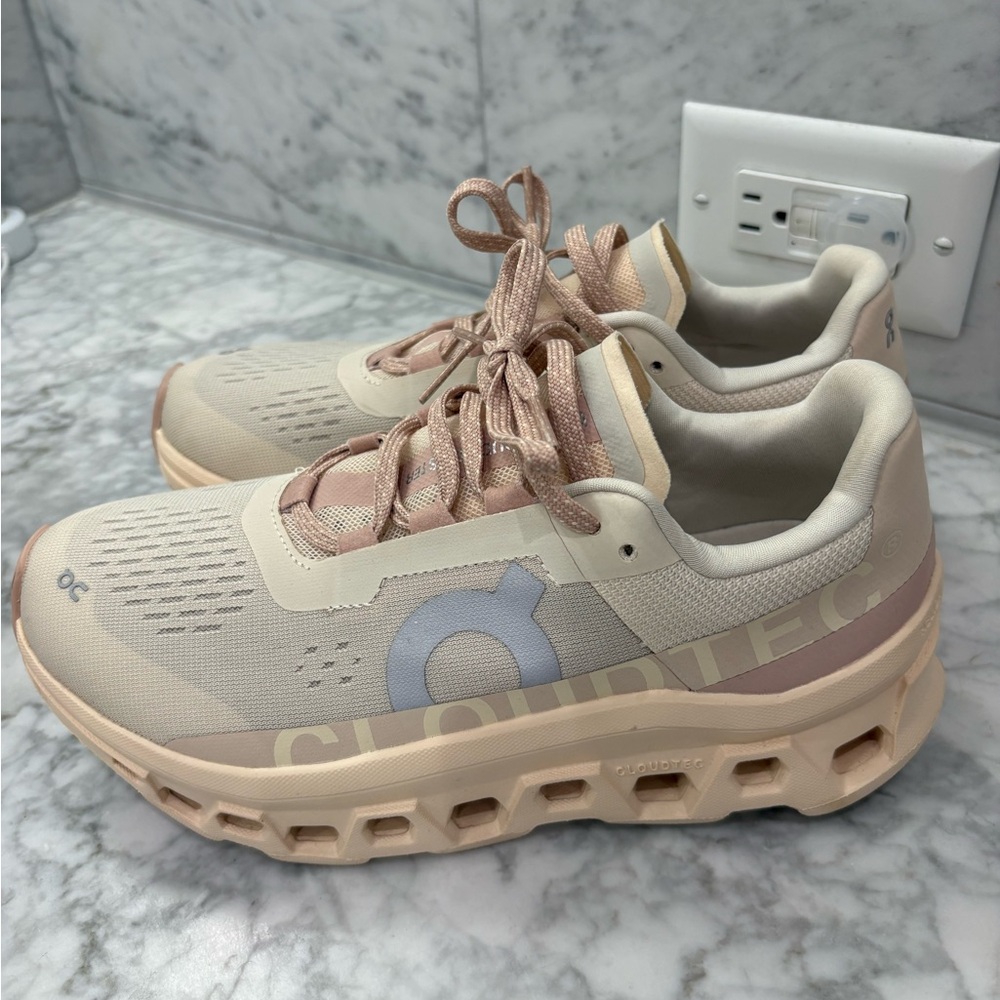 OnCloud Cloud Monster Women’s Running Shoe - Picture 3 of 4